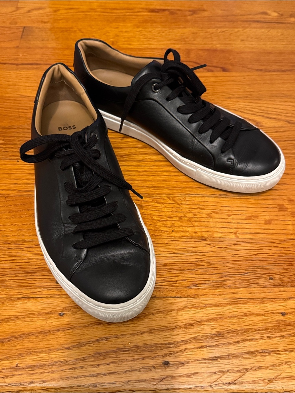 Boss Mirage Black Leather Low-Top Sneakers with White Sole Sz 42 (US 9)